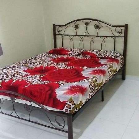 Homestay Mimie Gemas Εξωτερικό φωτογραφία